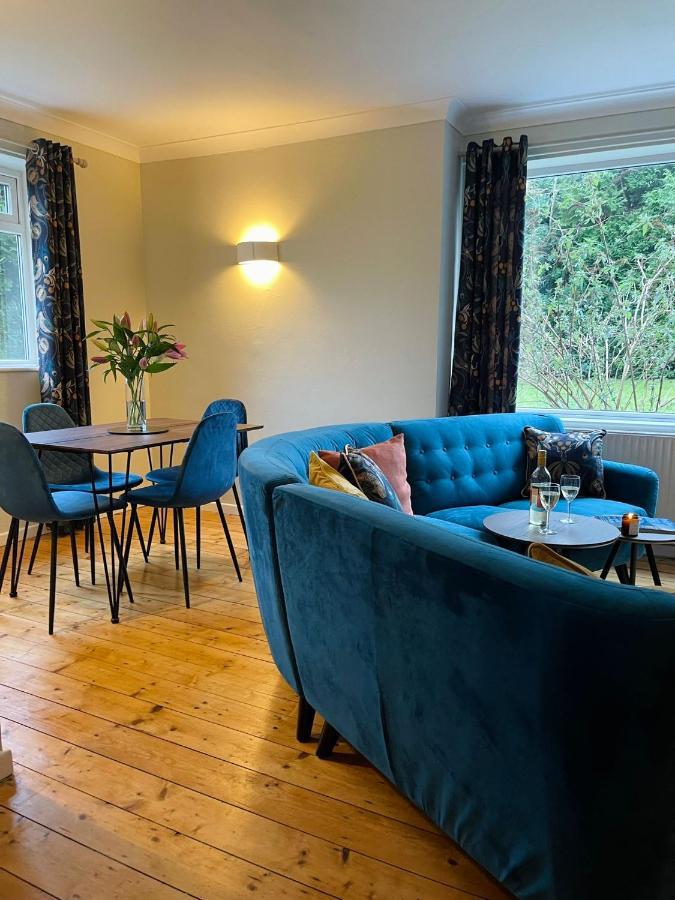 Kist Accommodates - Stylish Headingley Apartment - Parking - 500 Mps Wifi Meanwood 외부 사진