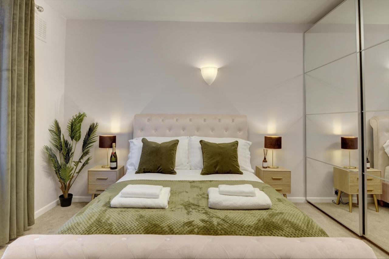 Kist Accommodates - Stylish Headingley Apartment - Parking - 500 Mps Wifi Meanwood 외부 사진